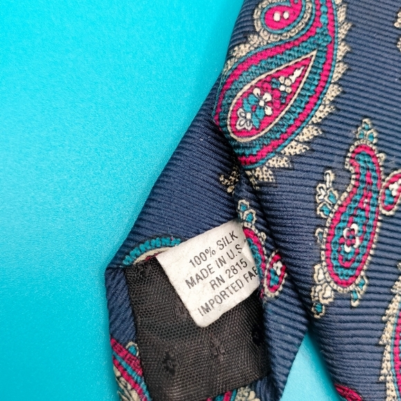 Johnny Carson Vintage Silk Tie Necktie Blue Red Small Paisley Formal Business - Picture 2 of 9